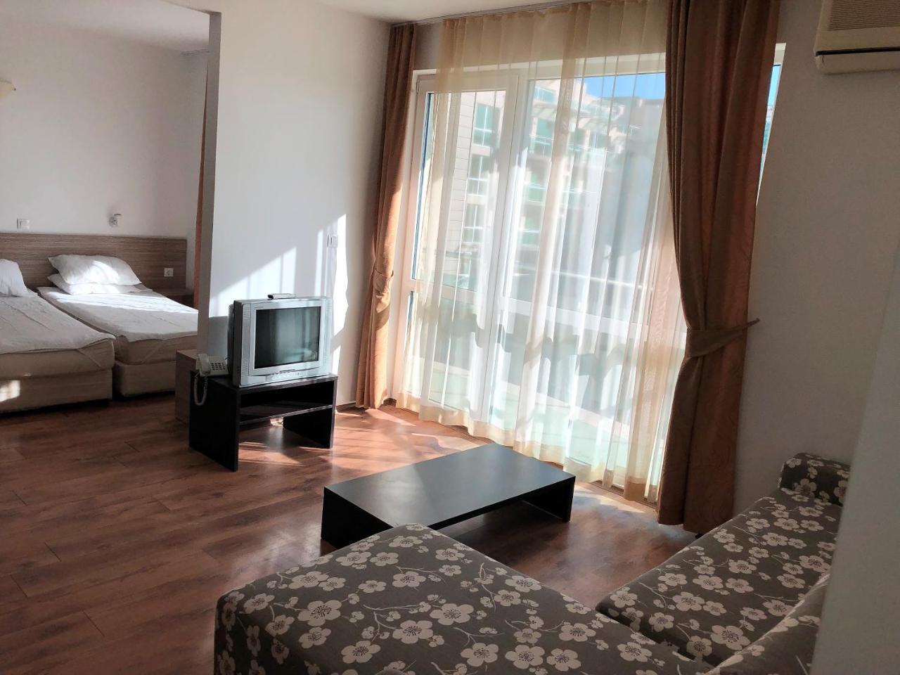 Clara Hotel Burgas by Eksteriør bilde